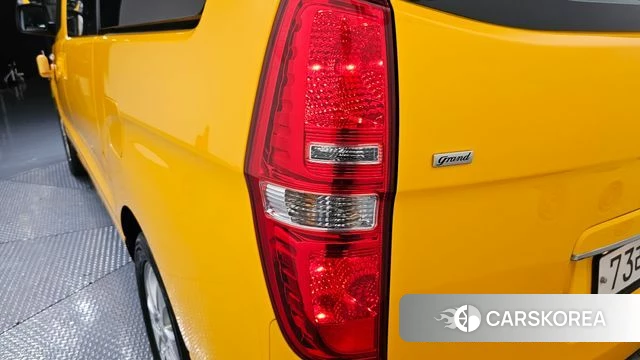 Hyundai The New Grand Starex id 4563143 из Кореи 15