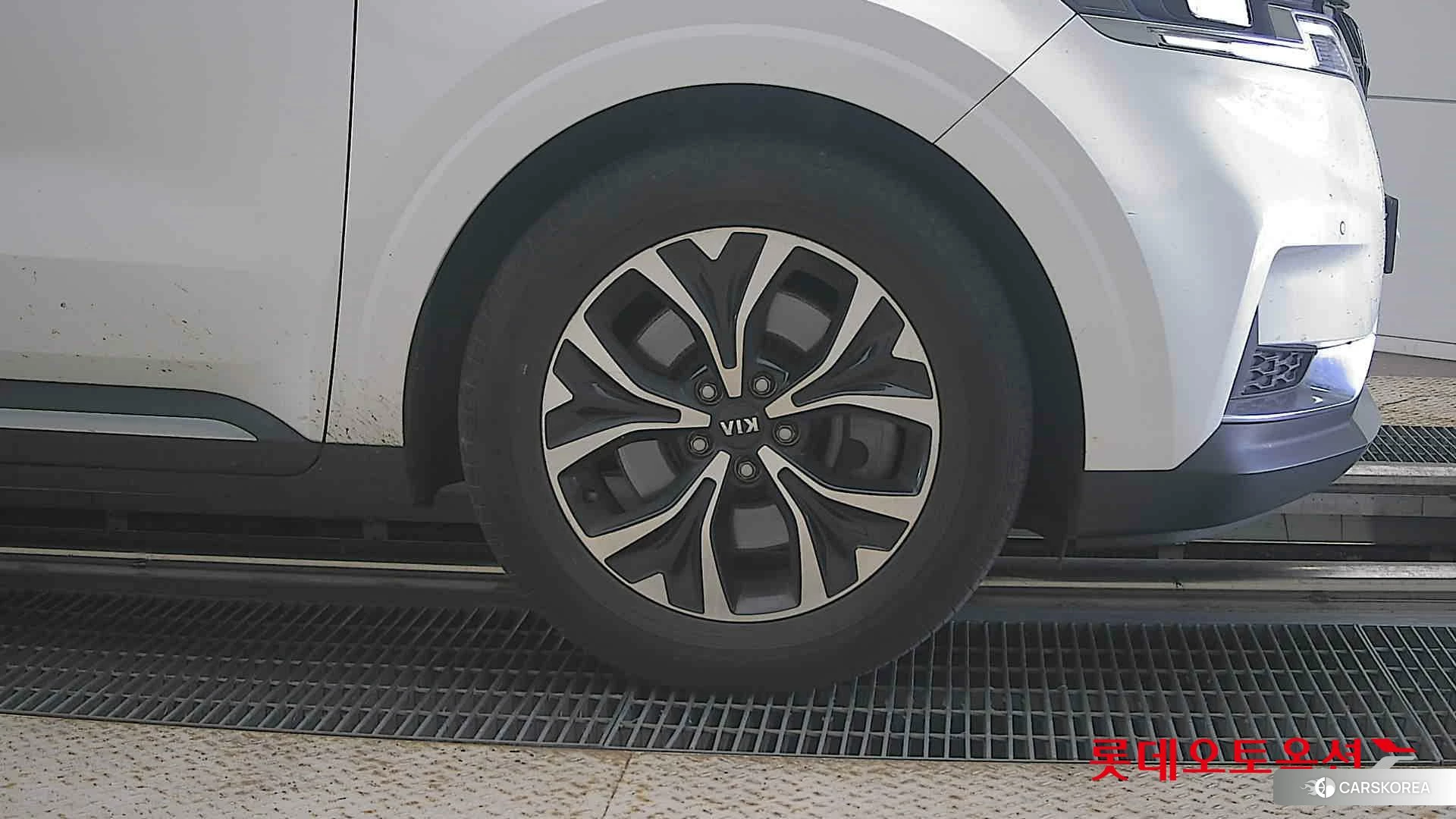 Kia Carnival id 4902473 из Кореи 15