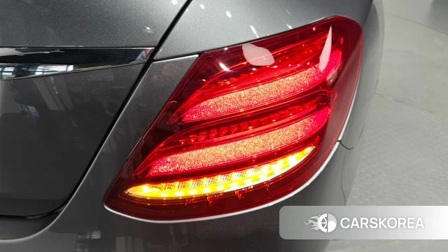 Mercedes-Benz E-Class W213 id 4658215 из Кореи 15