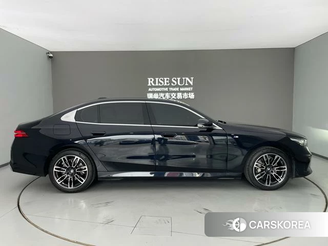 BMW 5 series id 4264453 из Китая 15