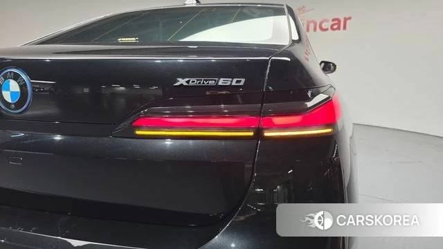 BMW i7 (G70) id 4548982 из Кореи 15