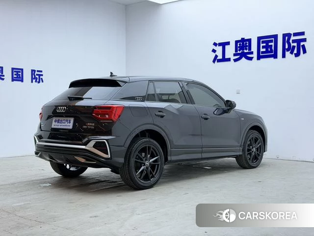 Audi Q2L id 4258411 из Китая 15