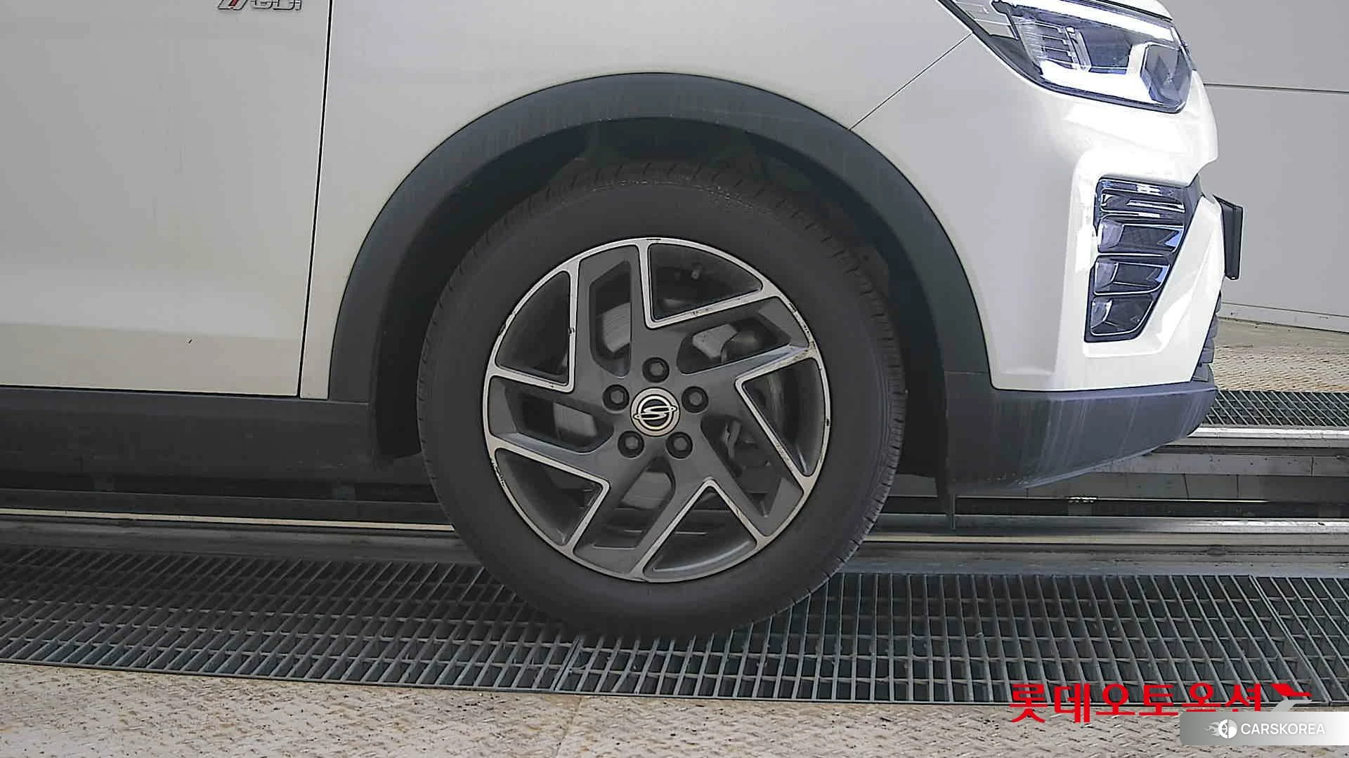 SsangYong Tivoli id 4296945 из Кореи 15