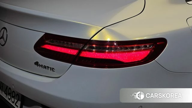 Mercedes-Benz E-Class W213 2019 Белый из Кореи