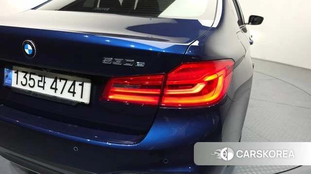 BMW 5 Series (G30) id 4338897 из Кореи 15