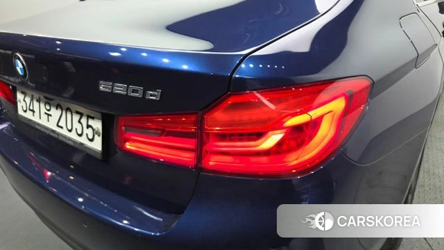 BMW 5 Series (G30) id 4471518 из Кореи 15