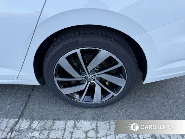 Volkswagen Sagitar id 4264886 из Китая 15