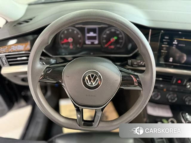 Volkswagen Passat id 4257711 из Китая 15