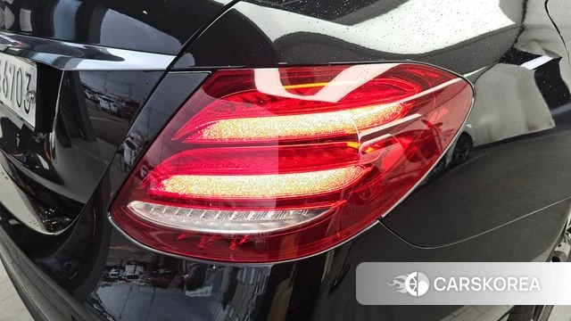Mercedes-Benz E-Class W213 id 4586630 из Кореи 15