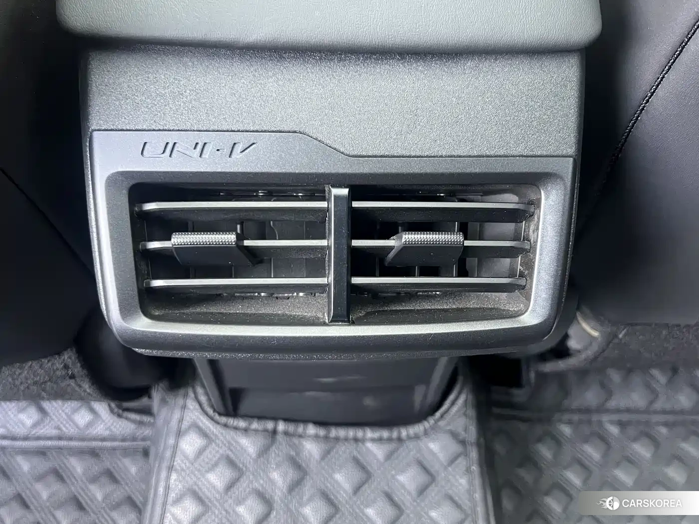 Chang'an Changan UNI-V id 4539120 из Китая 15
