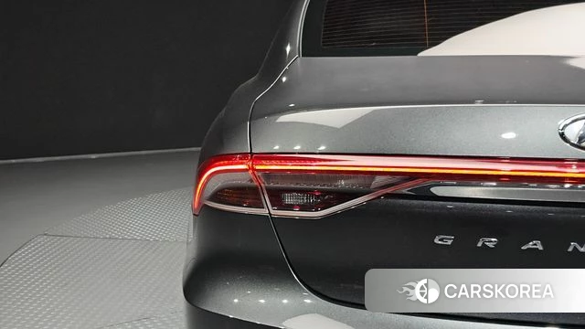 Hyundai The New Grandeur IG Hybrid id 4666627 из Кореи 15