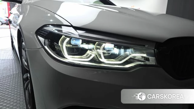BMW 5 Series (G30) id 4502824 из Кореи 15