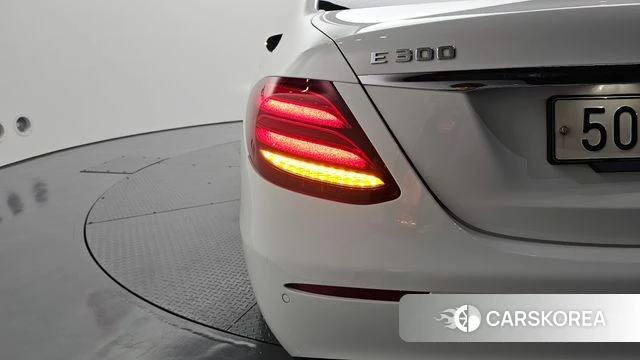 Mercedes-Benz E-Class W213 id 4318077 из Кореи 15