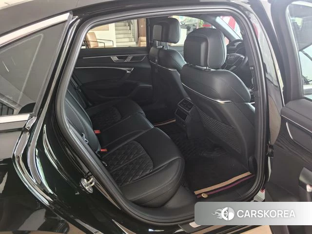 Audi A6L id 4328807 из Китая 15