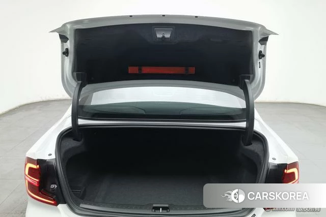 Volvo S60 id 4211478 из Китая 15