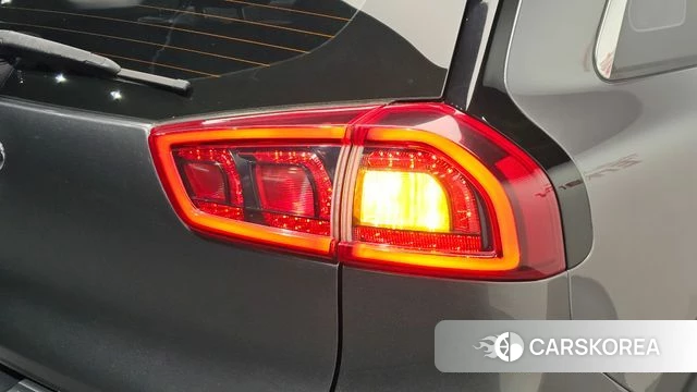 Kia Niro id 4785915 из Кореи 15