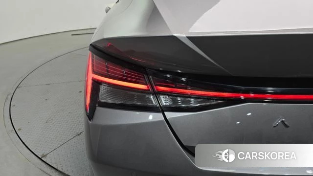 Hyundai Avante Hybrid (CN7) id 4232137 из Кореи 15