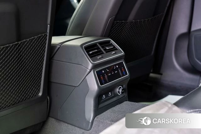 Audi A6L id 4210224 из Китая 15