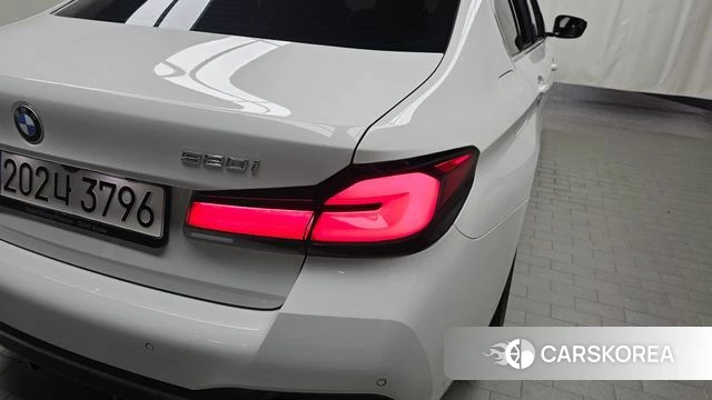 BMW 5 Series (G30) id 4281801 из Кореи 15