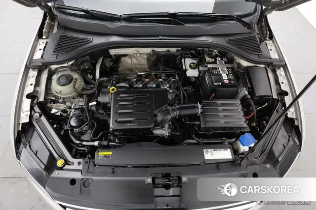 Volkswagen Bora id 4210717 из Китая 15