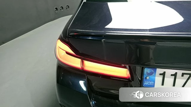 BMW 5 Series (G30) id 4388982 из Кореи 15