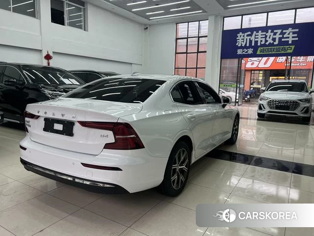 Volvo S60 id 3920828 из Китая 15