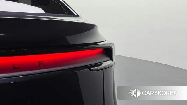 Tesla Model Y id 4752689 из Кореи 15
