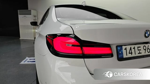BMW 5 Series (G30) id 4507646 из Кореи 15