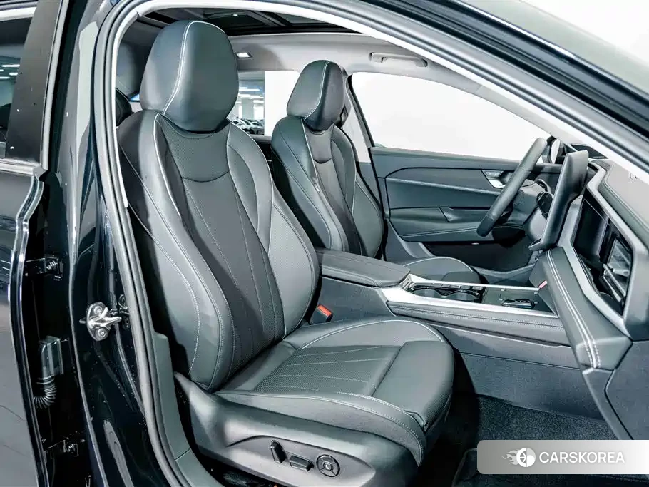 Volkswagen Passat id 4576759 из Китая 15