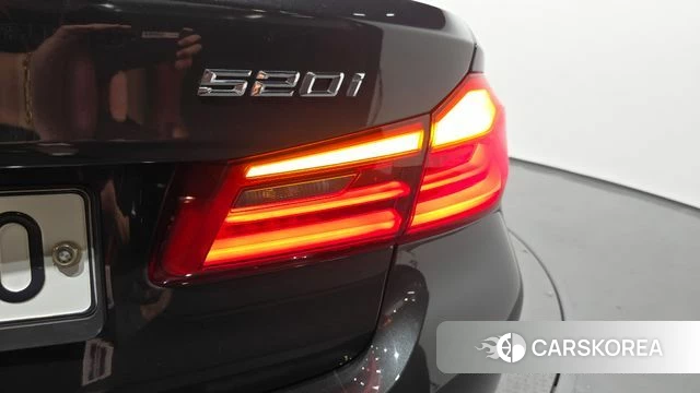 BMW 5 Series (G30) id 4519907 из Кореи 15