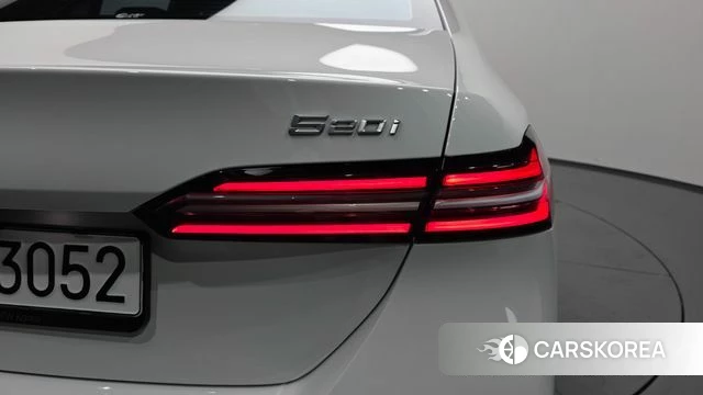 BMW 5 Series (G60) id 4442807 из Кореи 15