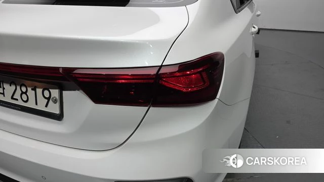 Kia Come New K3 id 4232848 из Кореи 15