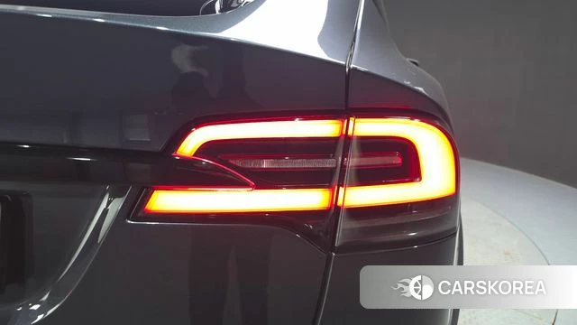 Tesla Model X id 4618225 из Кореи 15