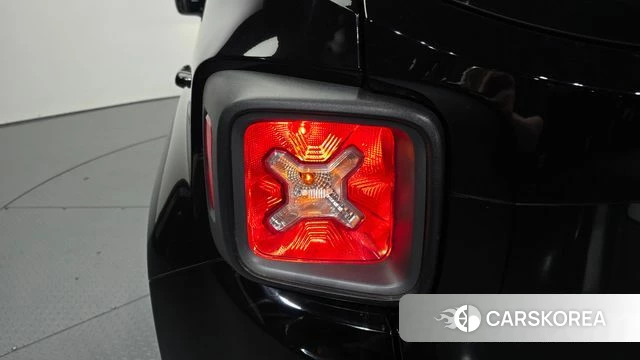 Jeep Renegade id 4295032 из Кореи 15