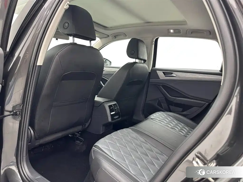 Volkswagen Sagitar id 4515395 из Китая 15