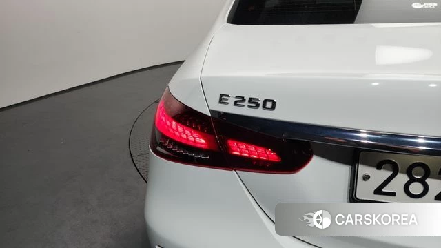 Mercedes-Benz E-Class W213 id 4414594 из Кореи 15