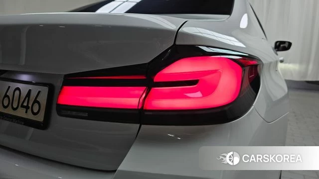 BMW 5 Series (G30) id 4936918 из Кореи 15