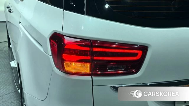 Kia The New Carnival id 4196940 из Кореи 15