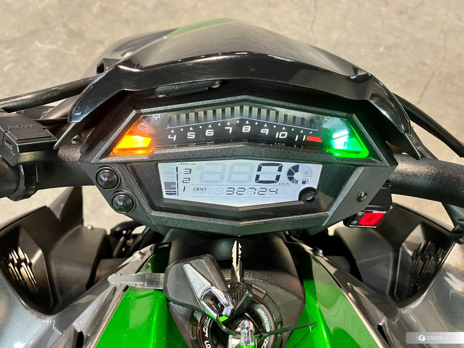 Kawasaki Z1000 id 4348018 из Японии 15