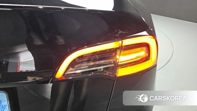 Tesla Model Y id 4474355 из Кореи 15