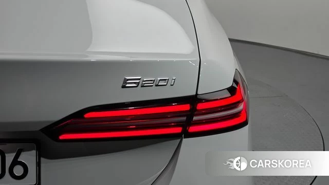 BMW 5 Series (G60) id 4681374 из Кореи 15