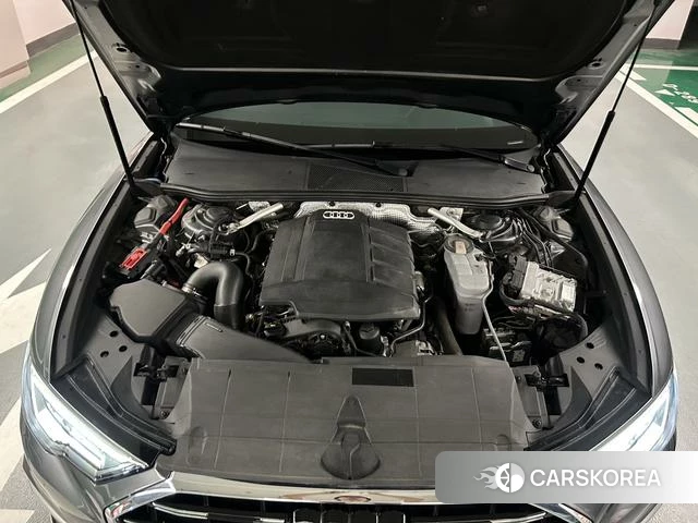 Audi A6L id 4261850 из Китая 15