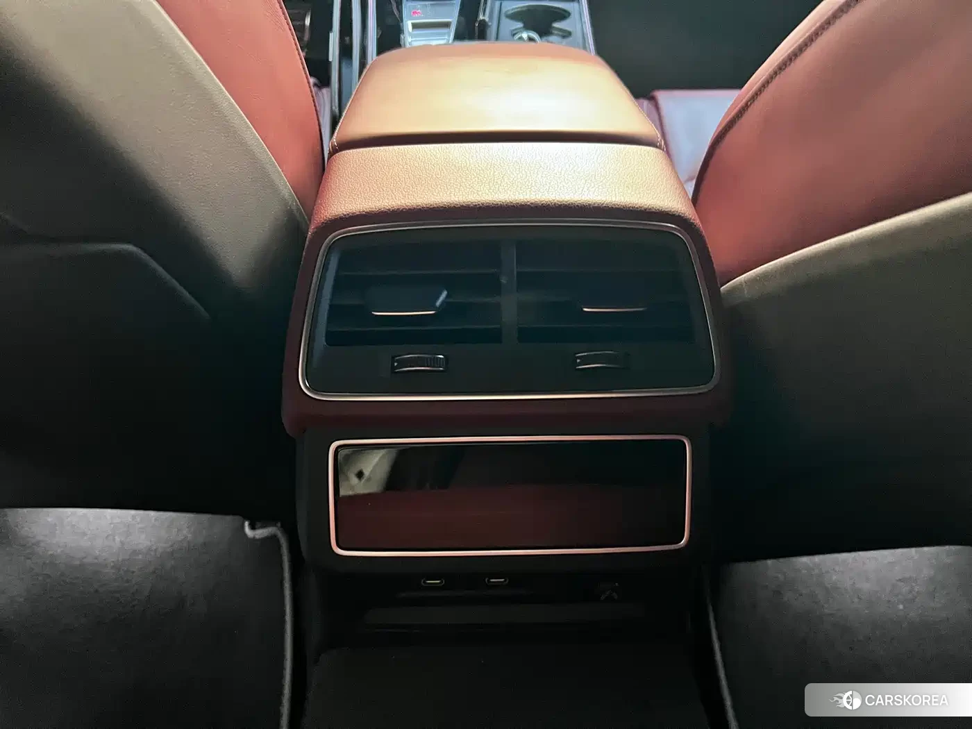 Audi A7L id 4577618 из Китая 15