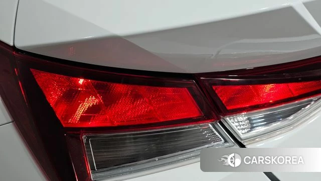 Hyundai Avante Hybrid (CN7) id 4692469 из Кореи 15