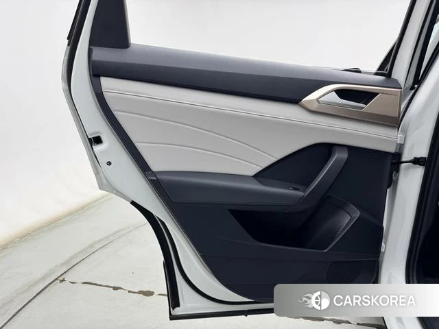 Volkswagen Tuyue id 3920831 из Китая 15