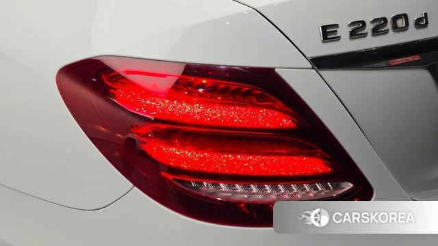 Mercedes-Benz E-Class W213 id 4713310 из Кореи 15
