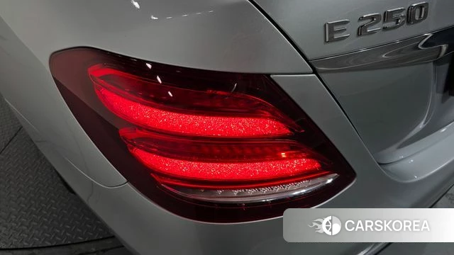 Mercedes-Benz E-Class W213 id 4551396 из Кореи 15