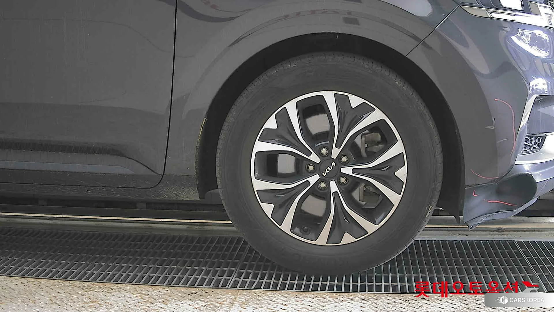 Kia Carnival id 4289546 из Кореи 15