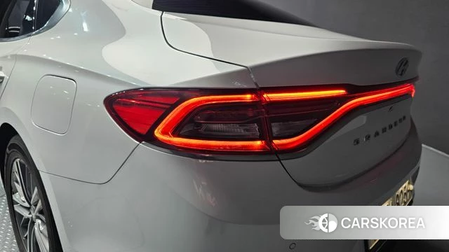 Hyundai Grandeur IG id 4416975 из Кореи 15