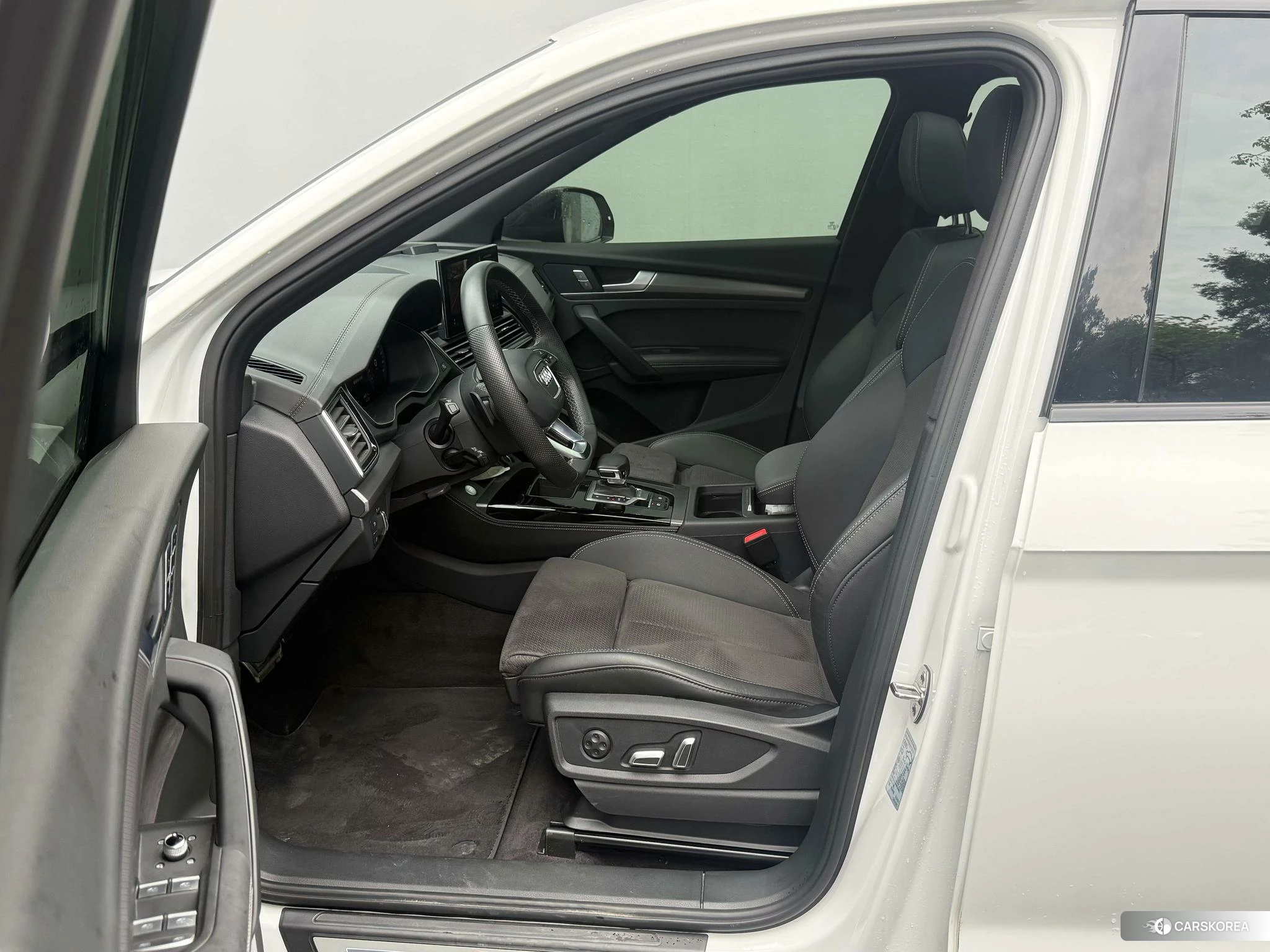 Audi Q5L Sportback id 4440764 из Китая 15
